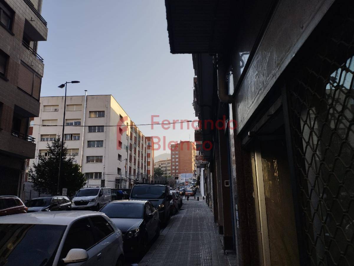 Premises for rent in Zabalburu Irala, Bilbao