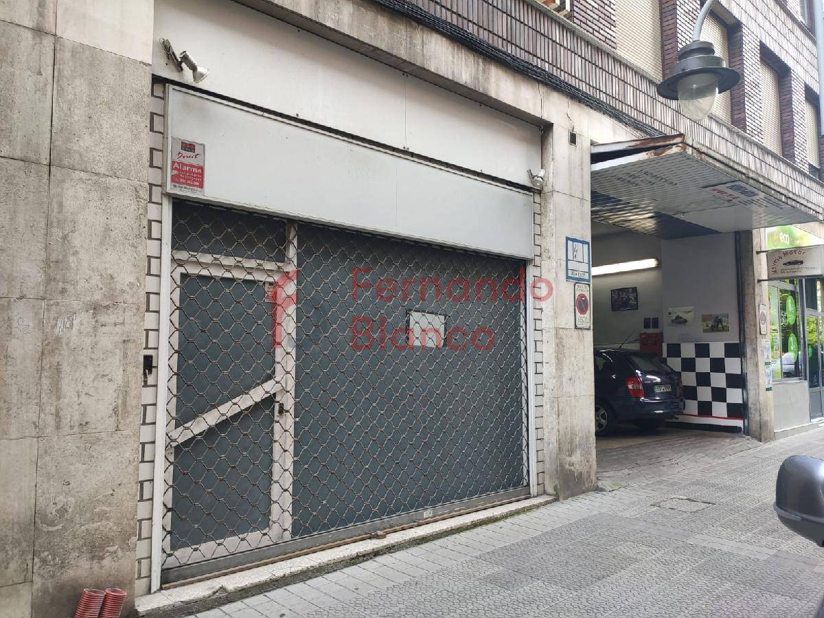 Premises for rent in Autonomia, Bilbao