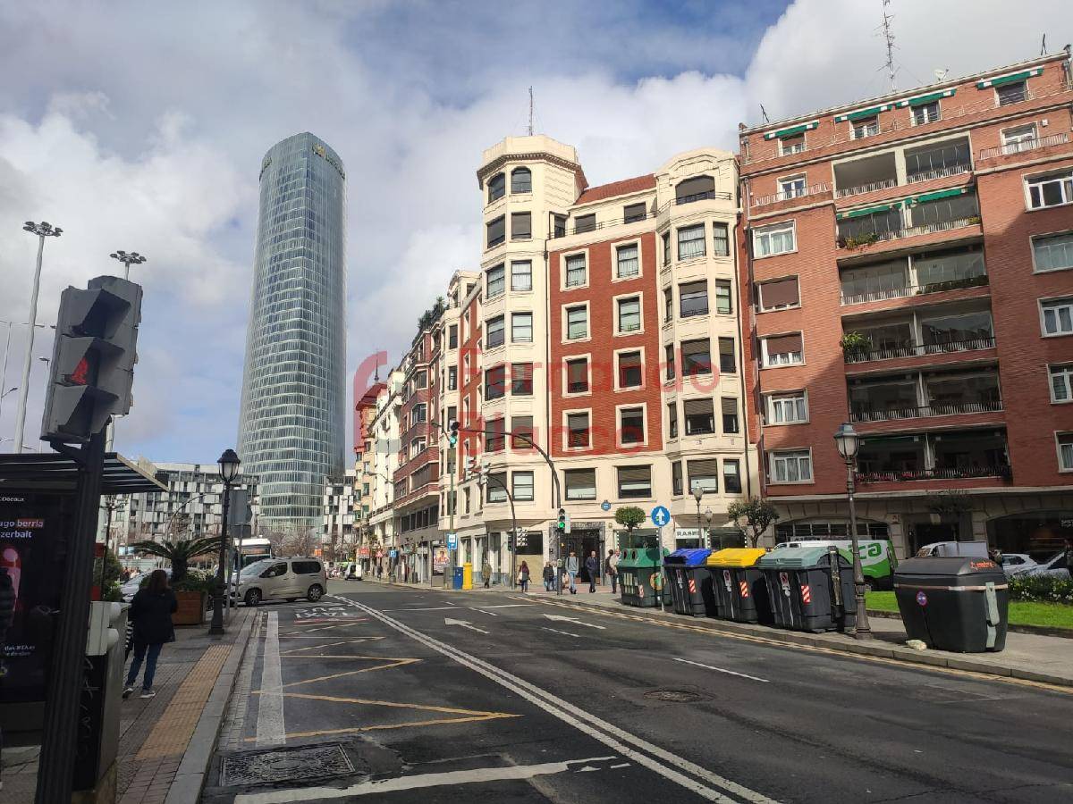 Piso en venta en Abandoibarra, Bilbao
