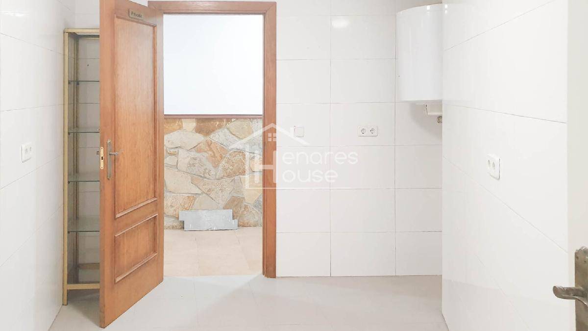 Premises for rent in Centro, El Tiemblo