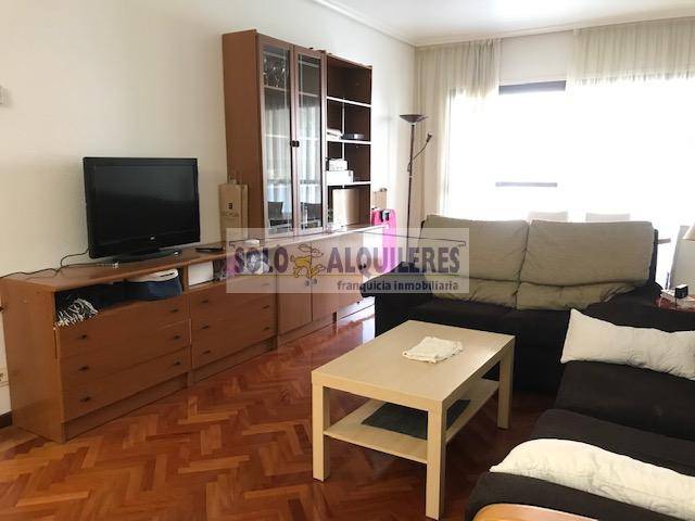 Piso en alquiler en Ermitagaña-Mendebaldea, Pamplona