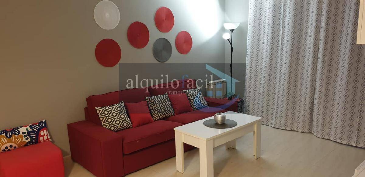 Flat for rent in Figueres