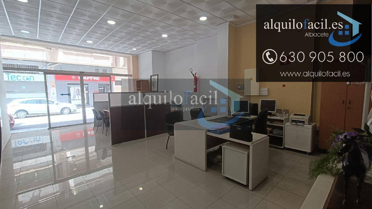 Premises for rent in Parque Sur, Albacete