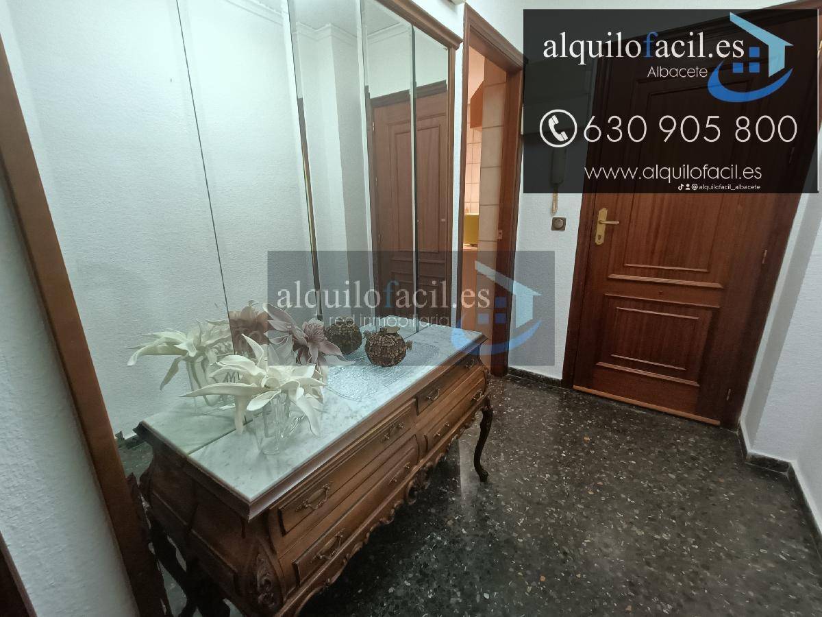 Flat for rent in Hospital, Albacete