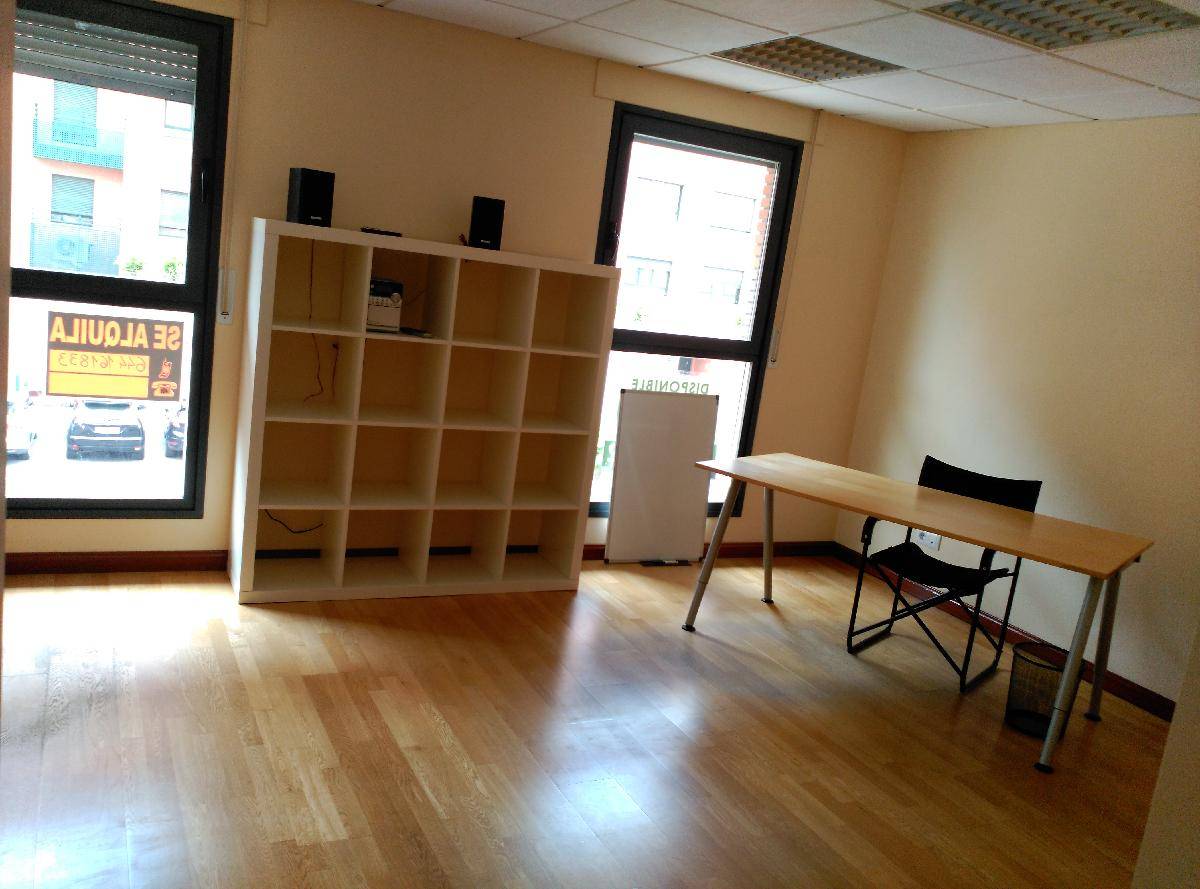 Office for rent in Cascajos-Piqueras, Logroño