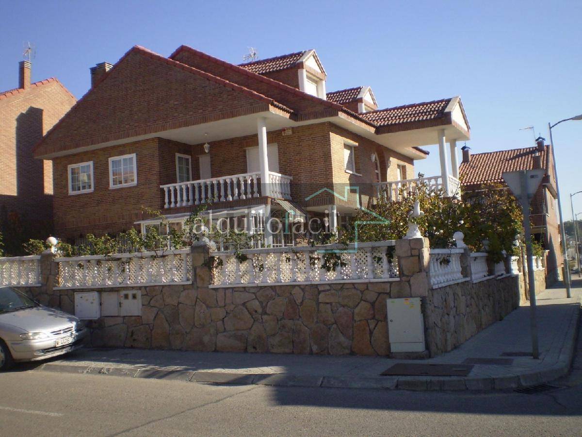 Chalet for sale in Leganes