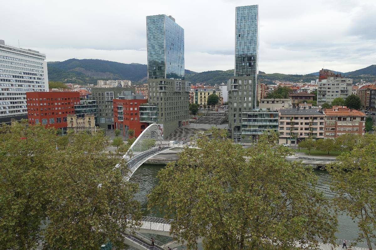 Duplex en venta en Campo Volantin 1º Linea, Bilbao