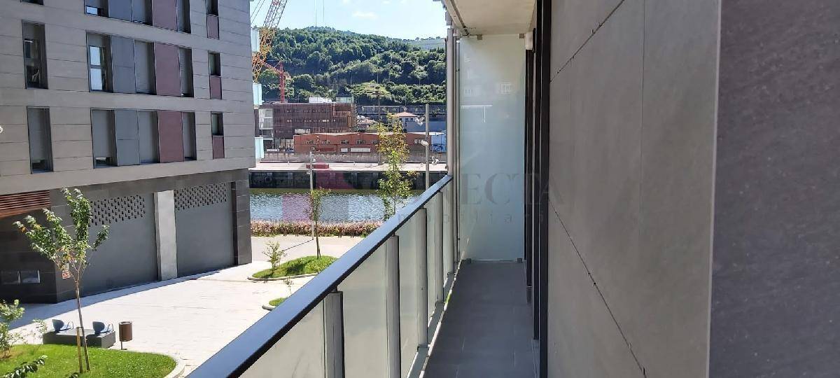 Alquiler Piso en Bilbao | 1300 € | 130 m²